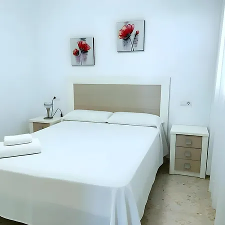 Con Aire Acondicionado Y Wifi A Pasos De La Playa Apartman